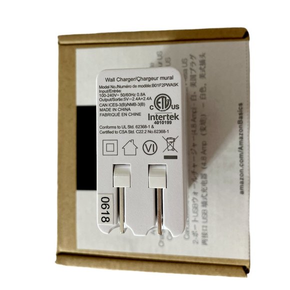 Amazon Basics 2-Port USB Wall Charger for Phone, iPad Tablet, 4.8 Amp, White - Picture 2 of 4